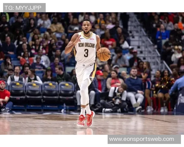 威利格林赞莱昂纳德高难度投篮展现出色实力曾多次见证其精彩表现 威利格林赞莱昂纳德高难度投篮展现出色实力曾多次见证其精彩表现