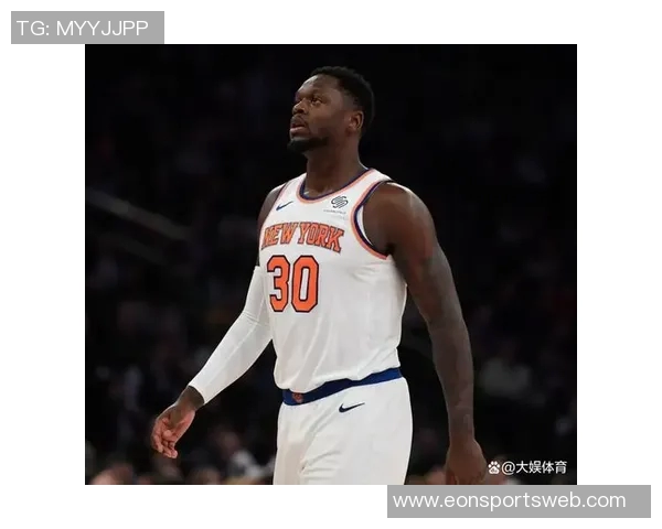 兰德尔半场表现抢眼10投6中砍下全队最高18分助力球队争胜