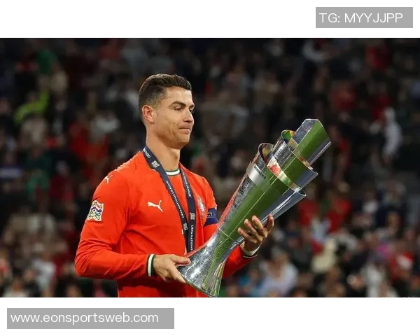 C罗荣获葡萄牙环球声望奖在社交媒体分享喜悦与感激之情