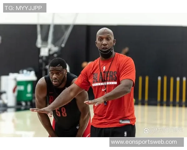 杨瀚森分享克里斯哥哥的努力生活每天早起一小时自学英语与妻子视频通话